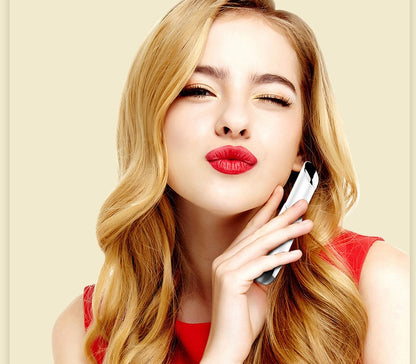 Electric eye massager pen for wrinkles and dark circles.